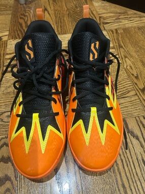 Puma Scoot Zeros Cheetos Flaming Hot Basketball Shoes 309840-02 Size 11.5 NWOB